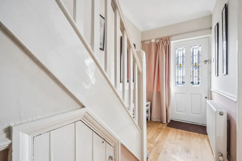 Dellfield Crescent, Uxbridge, UB8, photo 5