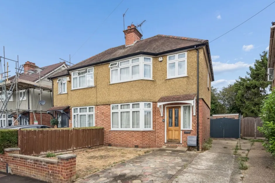 Dellfield Crescent, Uxbridge, UB8, photo 21