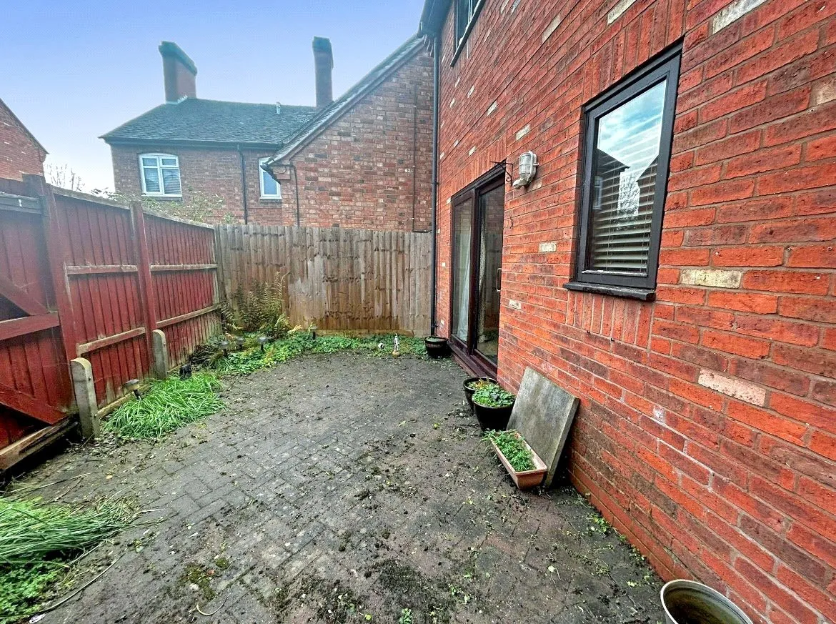 Simmons Court, Wellesbourne, Warwick, Warwickshire, CV35, photo 6