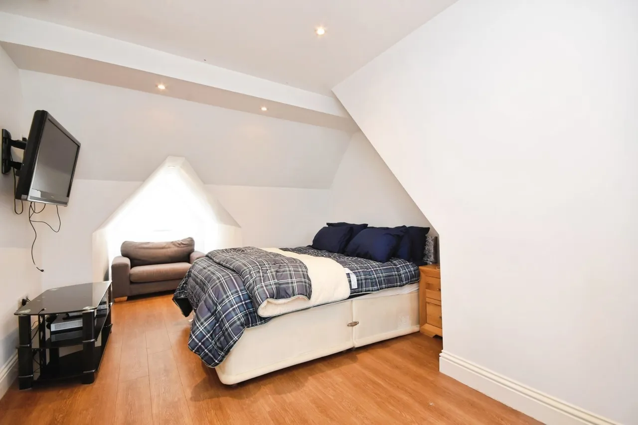 Cornelius Vale, Chelmer Village, Chelmsford, Essex, CM2, photo 12