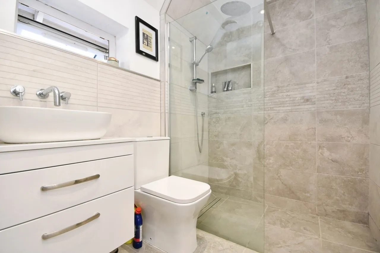Cornelius Vale, Chelmer Village, Chelmsford, Essex, CM2, photo 9