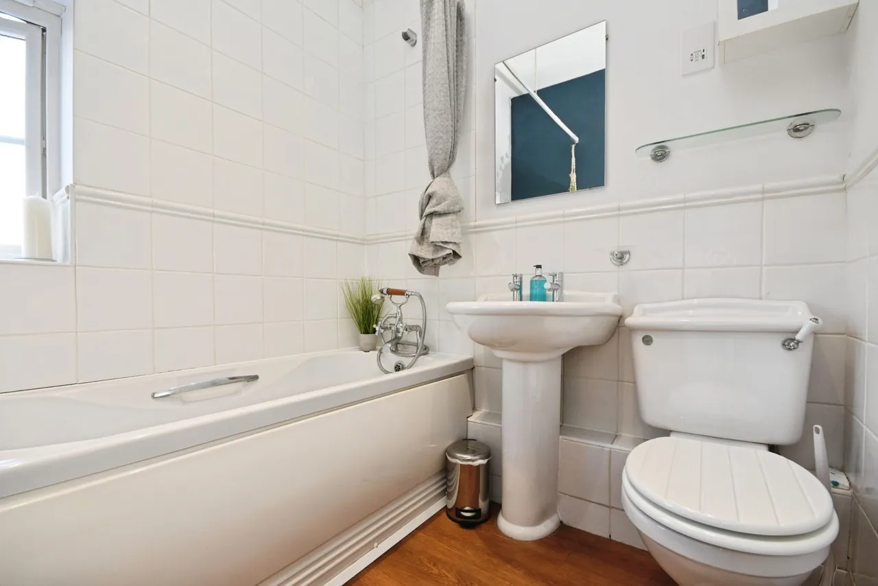 Cornelius Vale, Chelmer Village, Chelmsford, Essex, CM2, photo 15