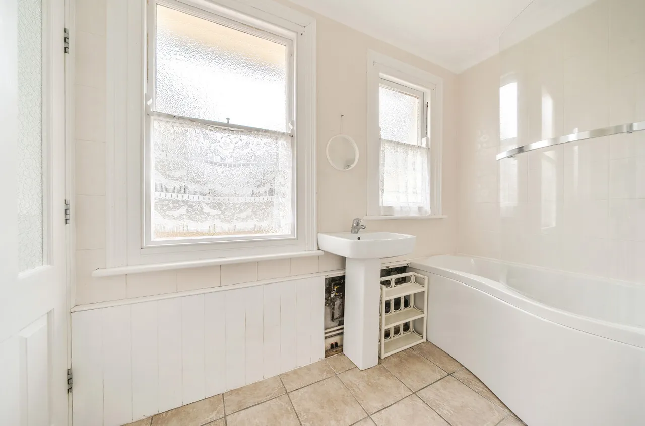 Alexandra Road, Worthing, BN11, photo 11