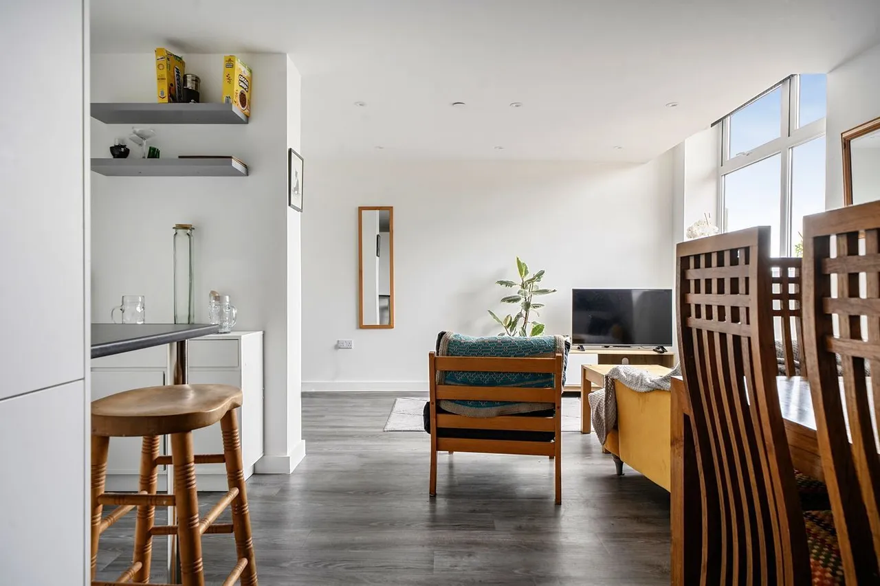 2 bed flat for sale, Frome, BA11