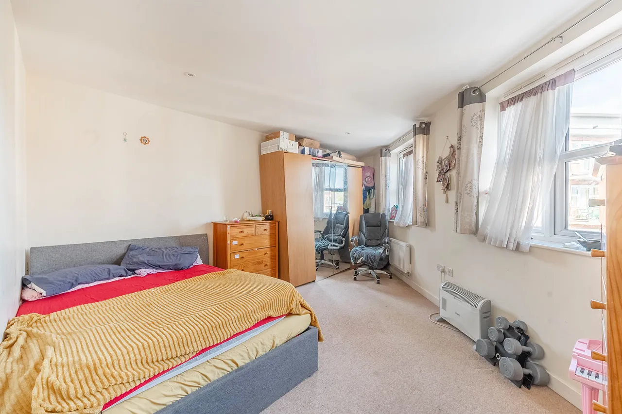 Harrow, HA2, photo 5