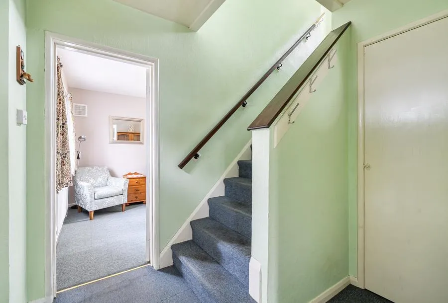 Redgrove Road, Cheltenham, GL51, photo 3