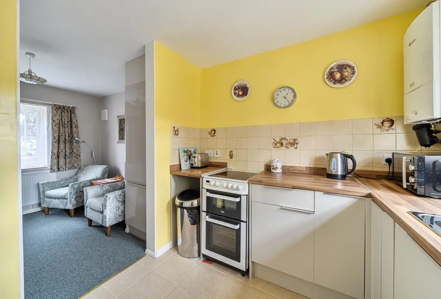 Redgrove Road, Cheltenham, GL51, photo 4