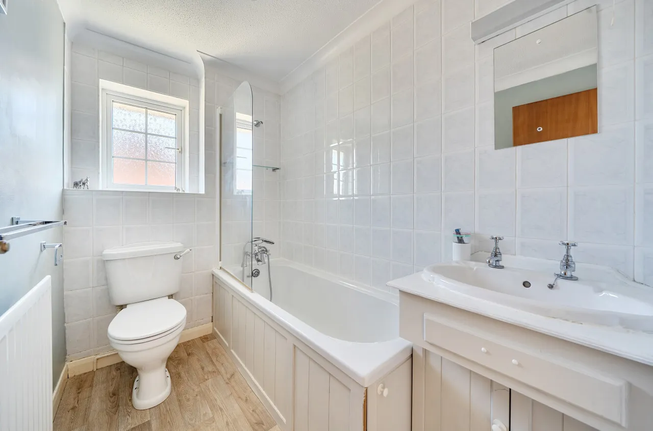 Downlands Way, South Wonston, SO21, photo 13