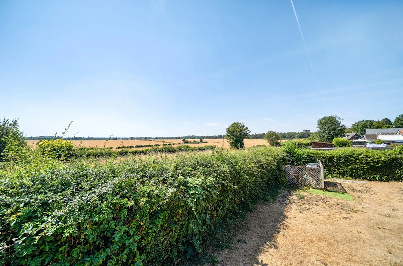 Downlands Way, South Wonston, SO21, photo 16