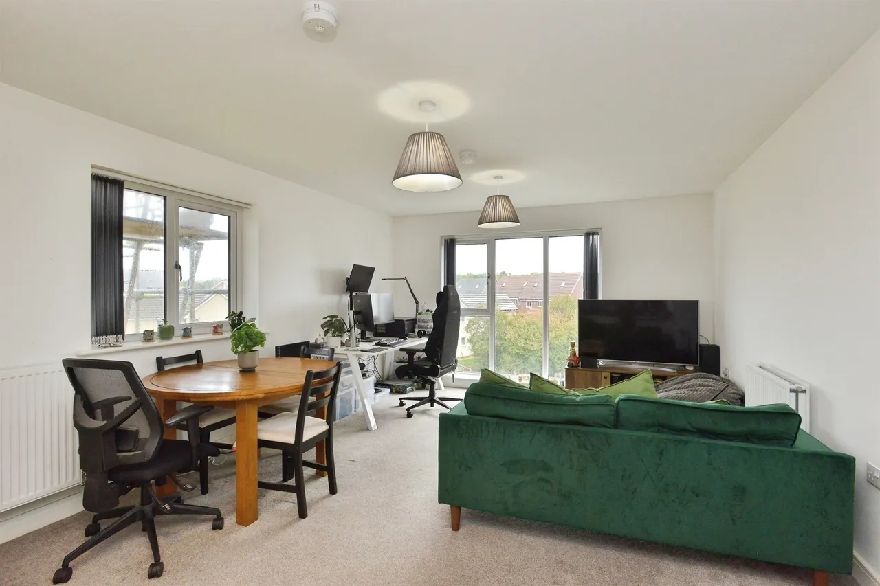 Berrenda Avenue, Whitehouse, MK8, photo 3