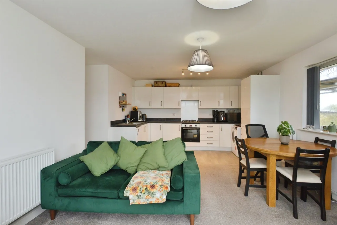 Berrenda Avenue, Whitehouse, MK8, photo 9