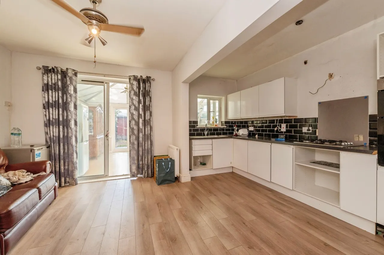 Elm Road, Shoeburyness, Southend-on-Sea, Essex, SS3, photo 4