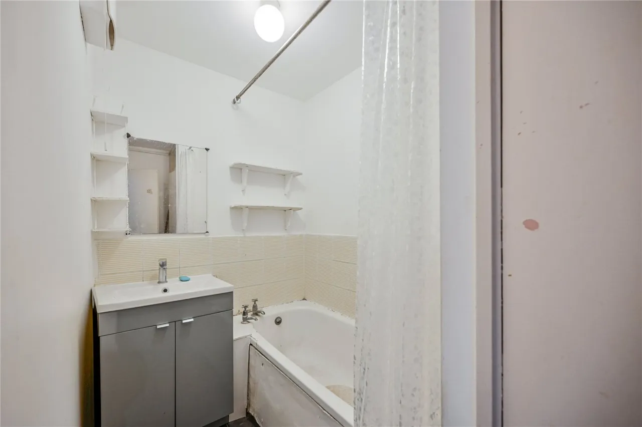 Crescent Road, London, N22, photo 10