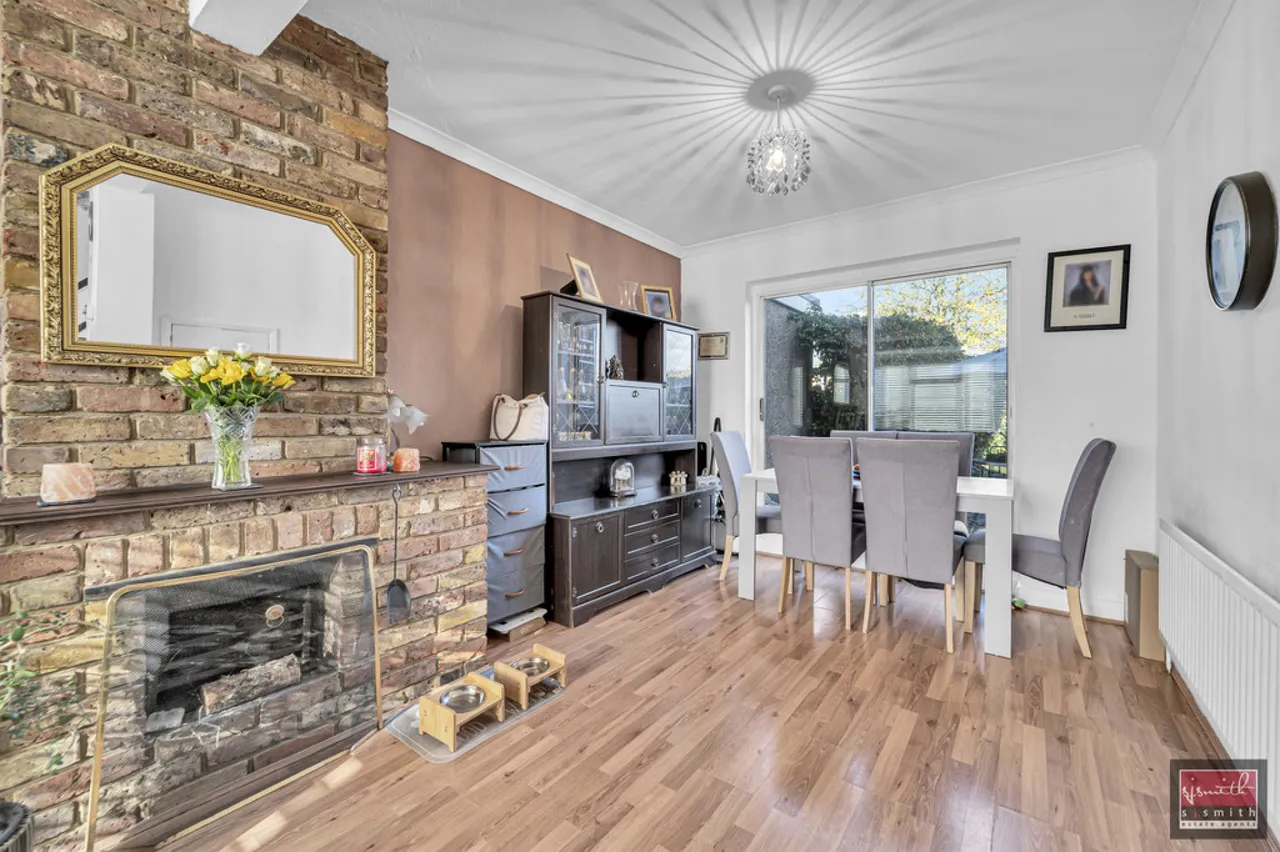 Park Avenue, Egham, TW20, photo 9