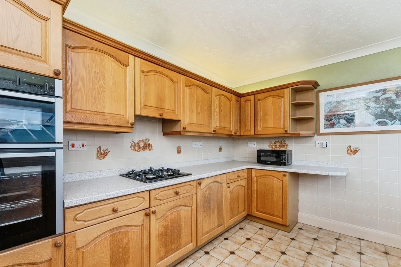 Beechwood Close, Mold, CH7, photo 9