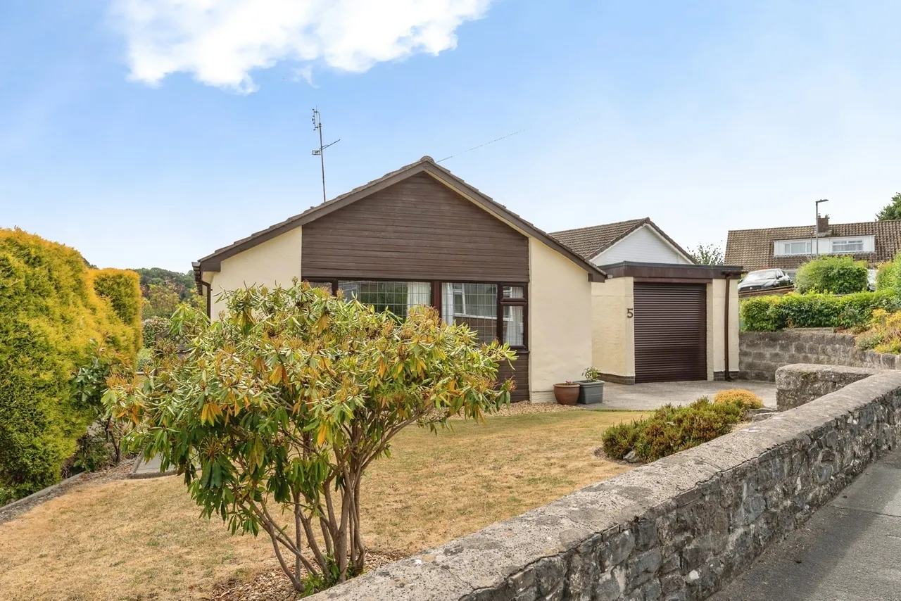 Beechwood Close, Mold, CH7, photo 26