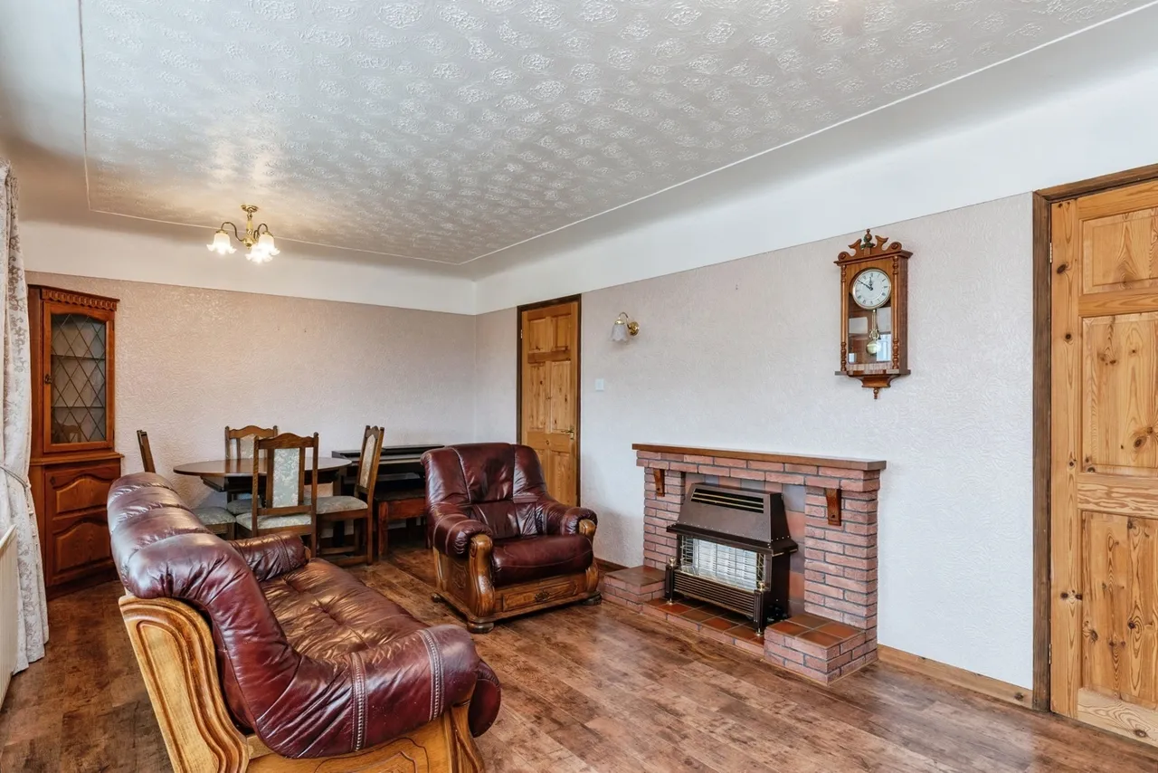 Beechwood Close, Mold, CH7, photo 4