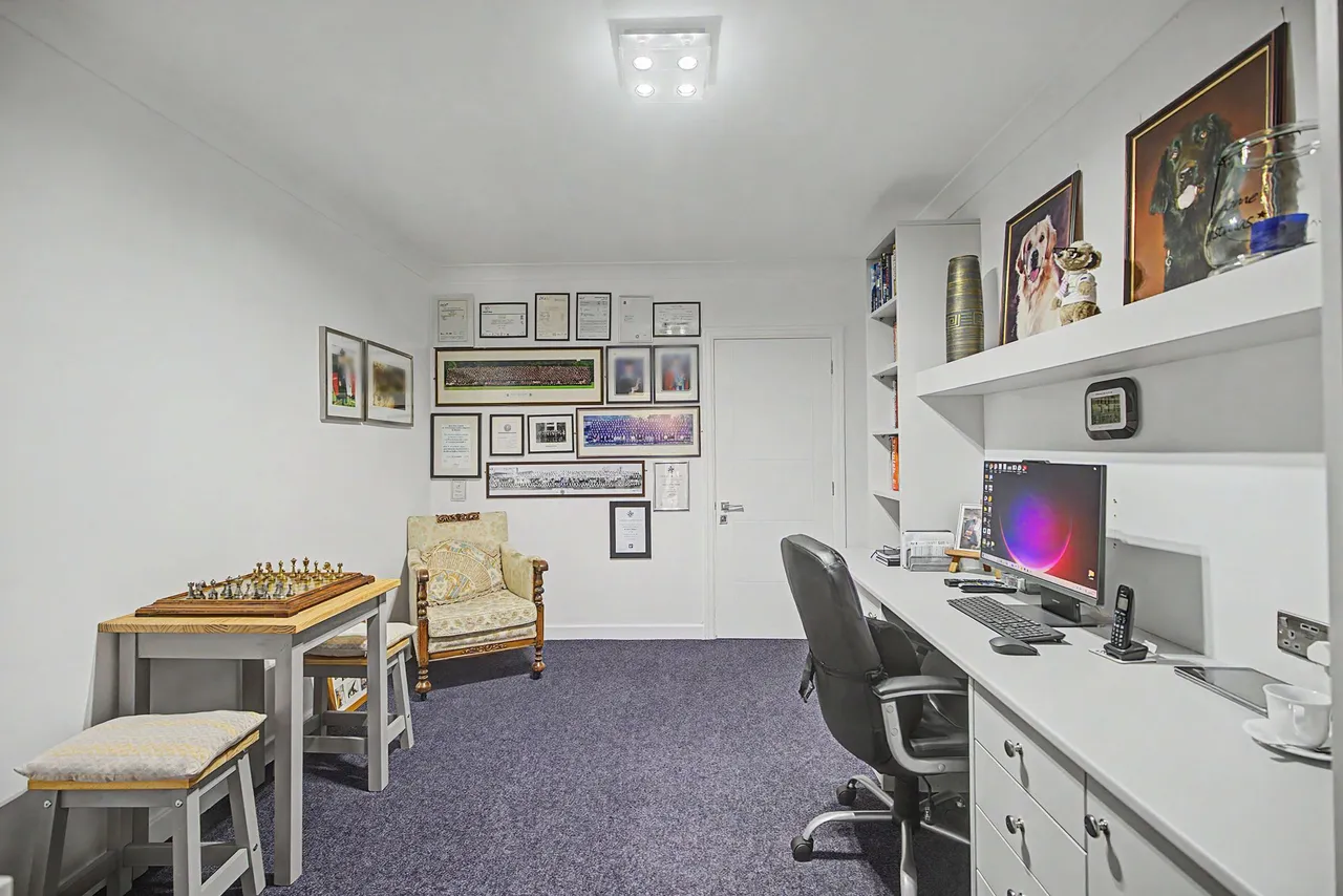 Woodcote, Altrincham, photo 13
