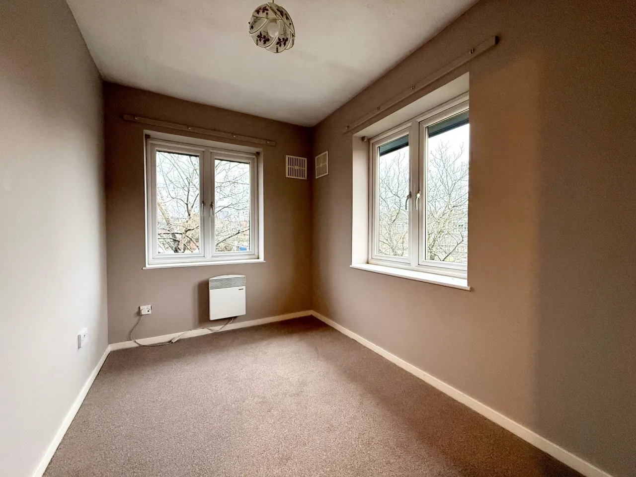 Orchid Court Albany Place, Surrey Egham, TW20, photo 5
