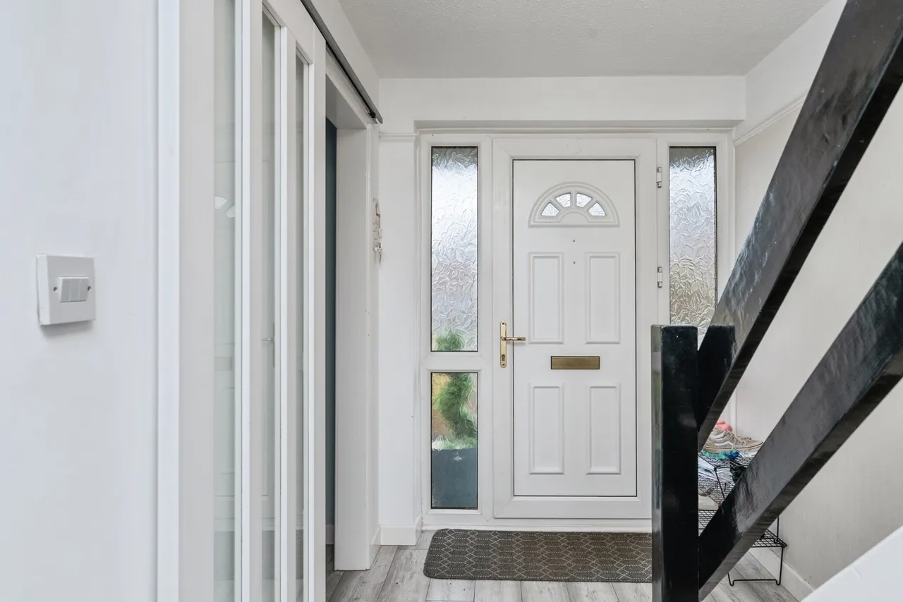 Hallfield Drive, Elton, CH2, photo 4