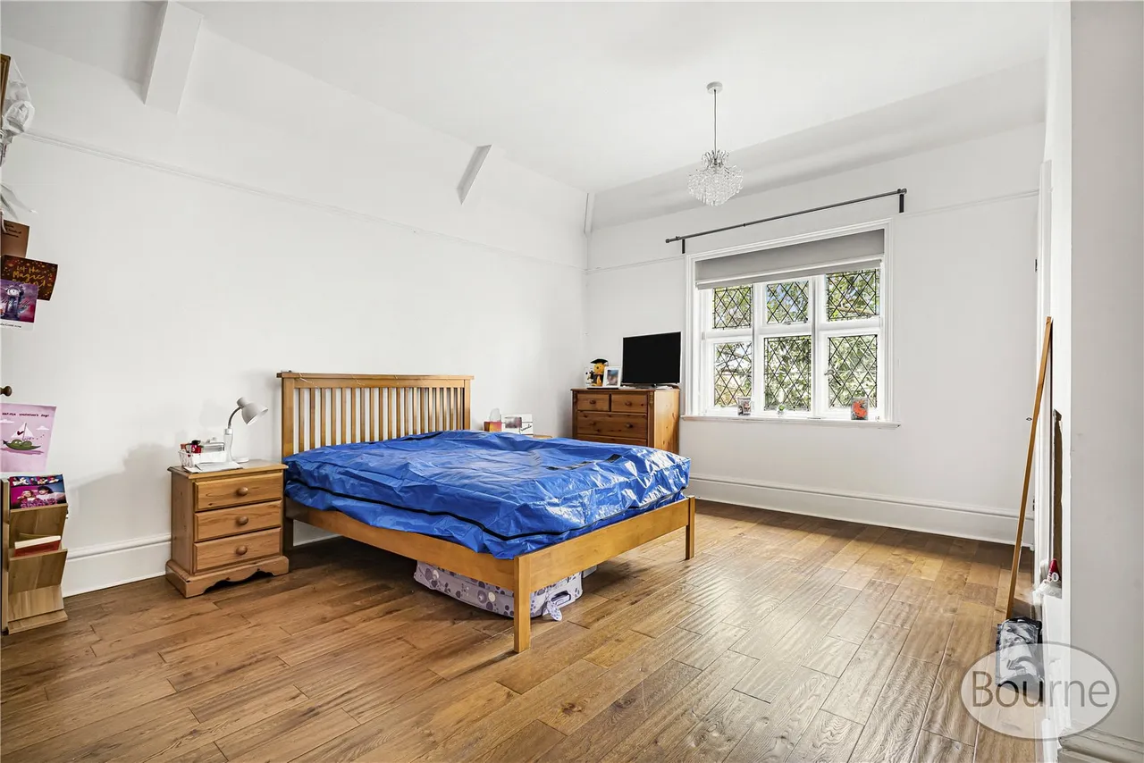 Sandy Lane, Woking, GU22, photo 5