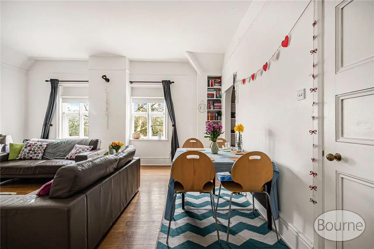 Sandy Lane, Woking, GU22, photo 3