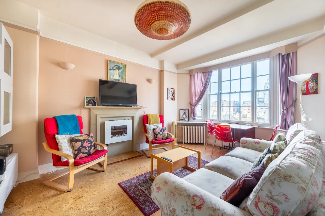 1 bed flat for sale — 97 Queens Court, 15 Queensway, London