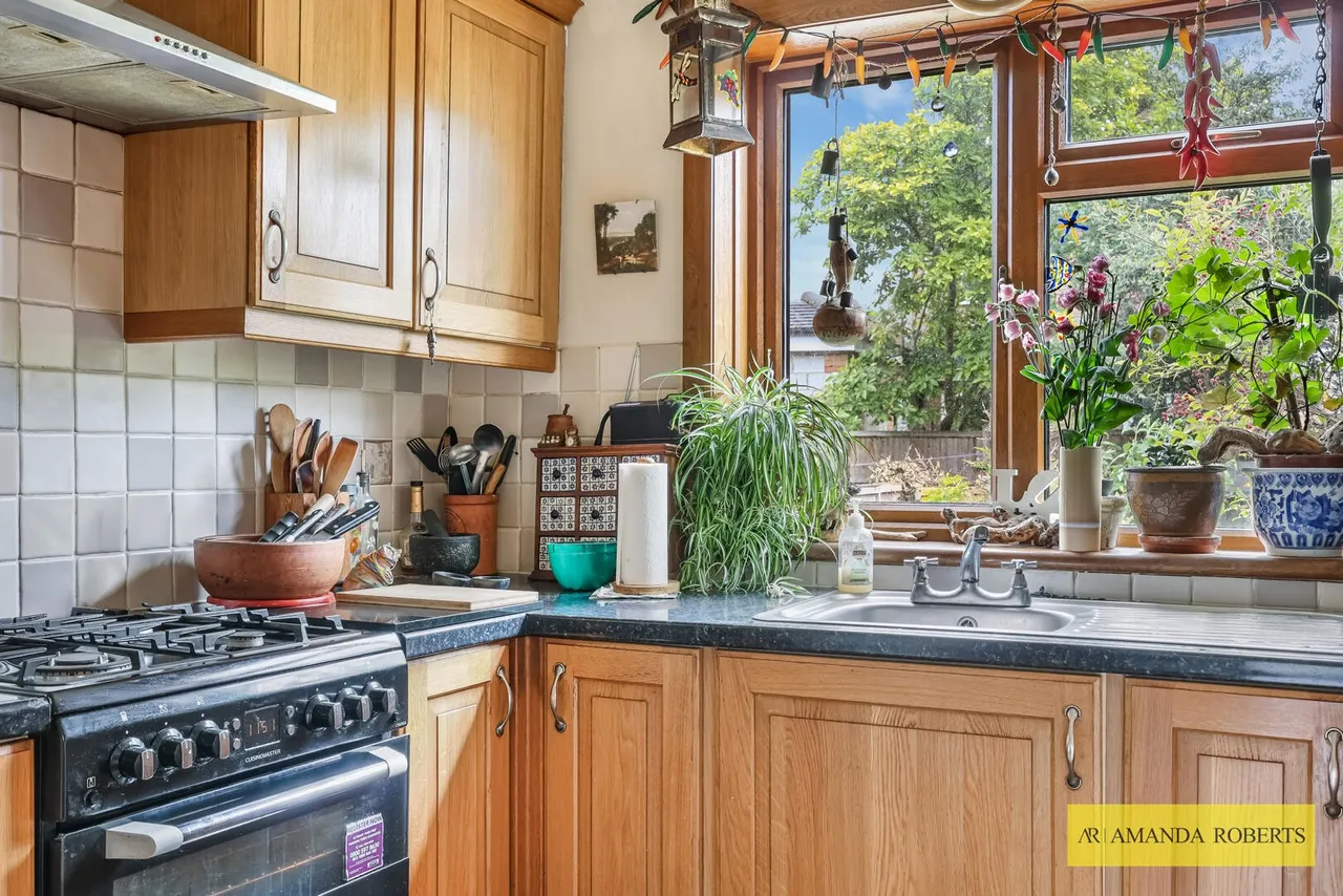 Leighton Road, Enfield, photo 11