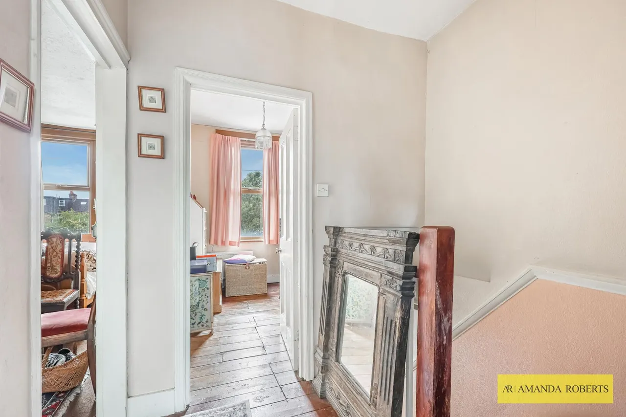 Leighton Road, Enfield, photo 5