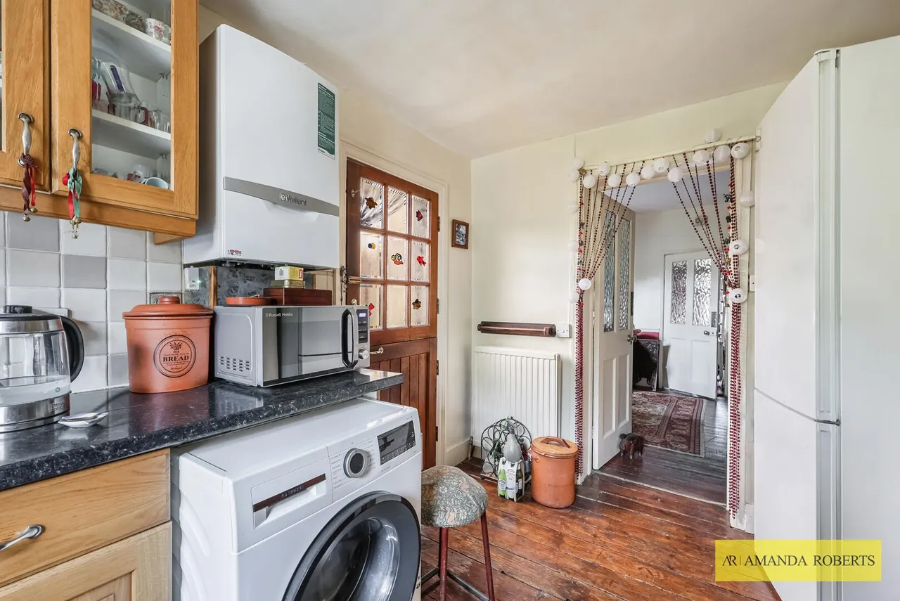 Leighton Road, Enfield, photo 14