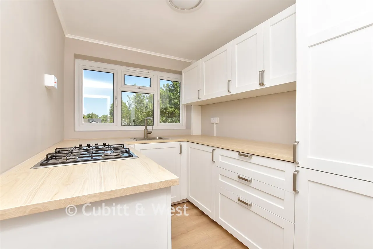 St. James Road, Sutton, SM1, photo 2