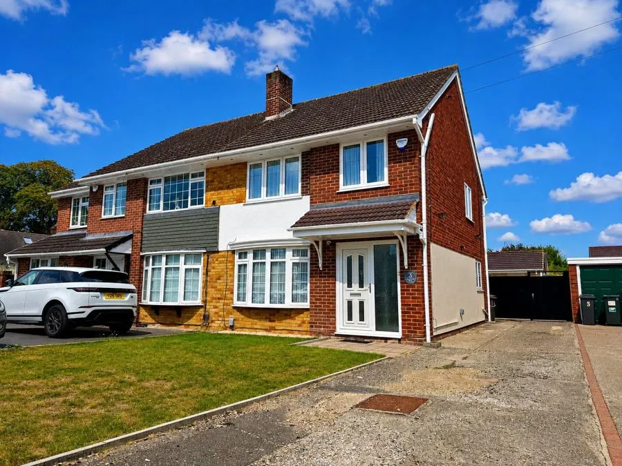 3 bed house for sale, Underwood Road, Reading, RG30