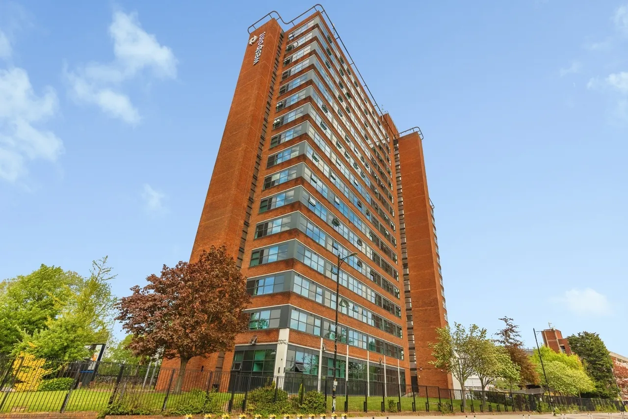 1 bed flat for sale — Chester Road, Old Trafford, Manchester, Greater Manchester, M16