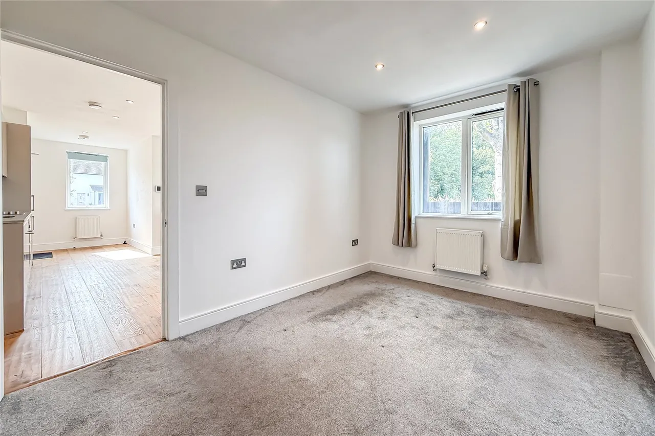Luton Road, Harpenden, Hertfordshire, AL5 3DU, photo 6