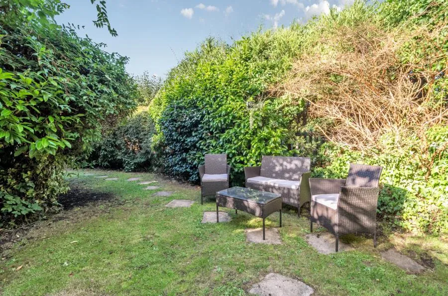 Heath Road, Upton, CH2, photo 2