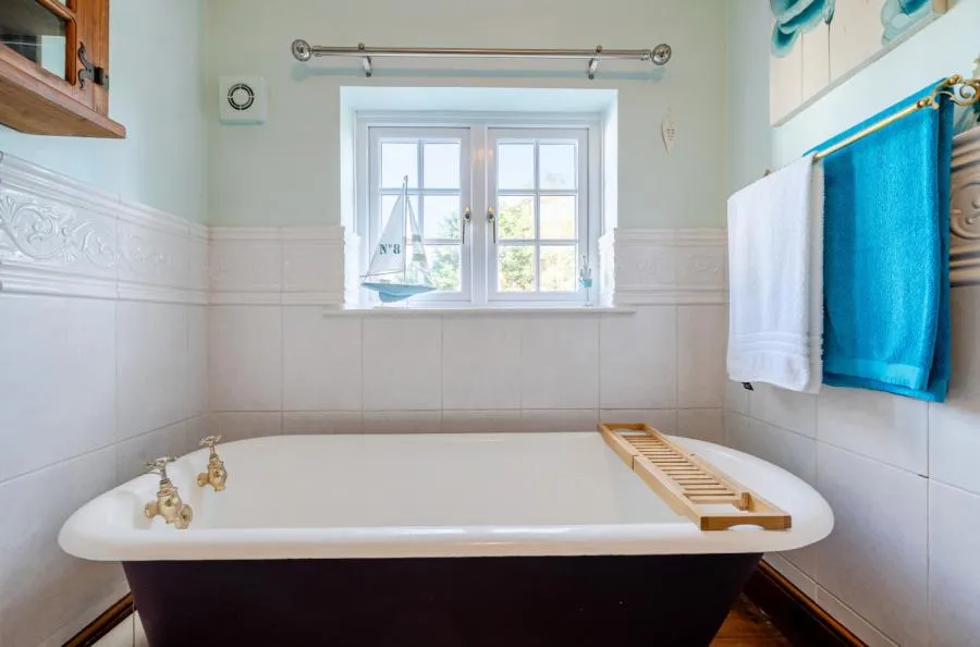 Heath Road, Upton, CH2, photo 17