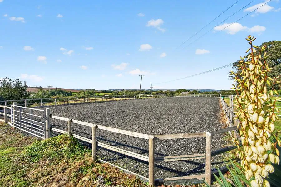 St. Johns Road, Wroxall, PO38, photo 16