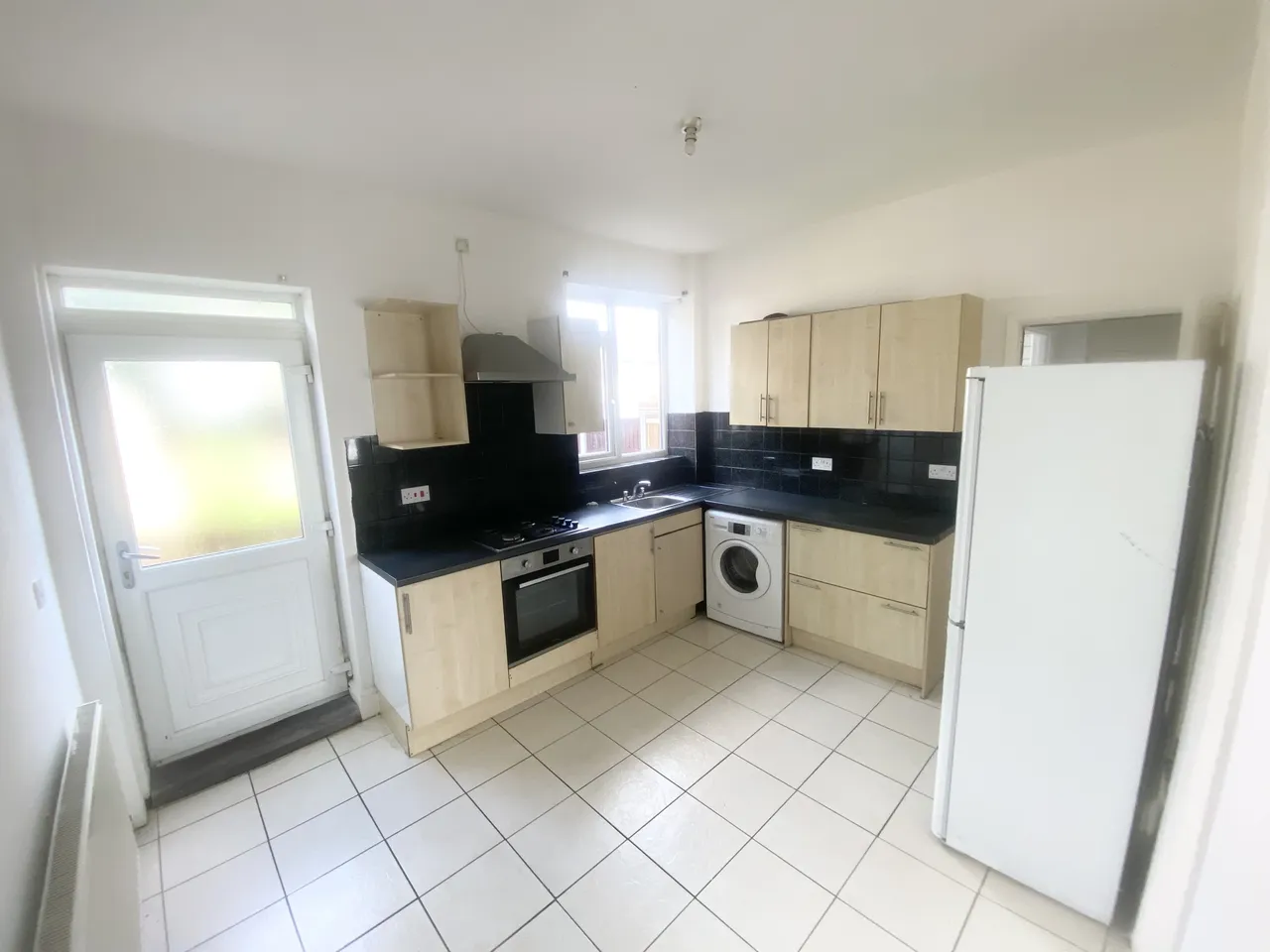 Byron Road, Mexborough, S64, photo 3