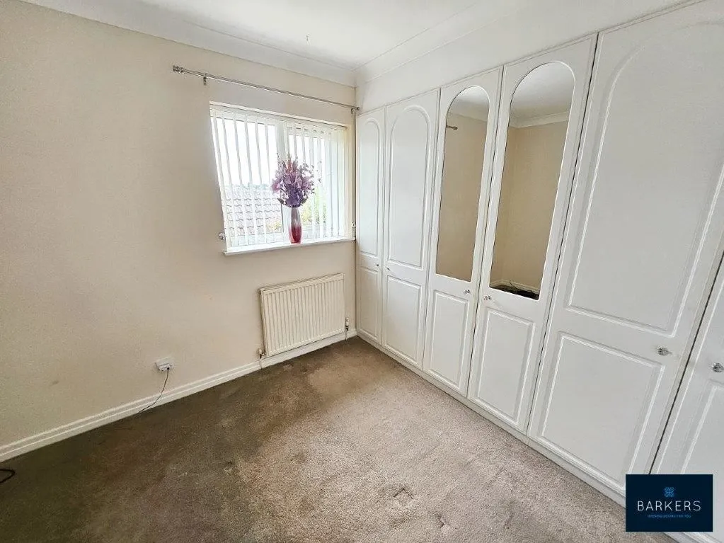 Heath Grove Soothill, Batley WF17 6RE, photo 15