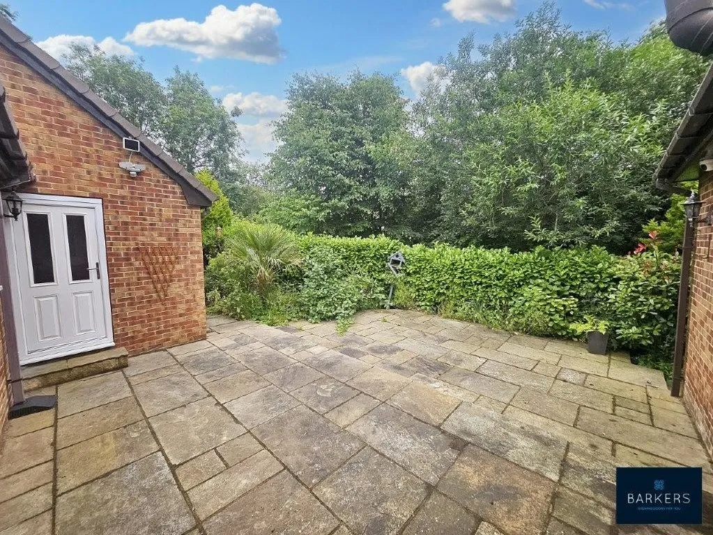 Heath Grove Soothill, Batley WF17 6RE, photo 23