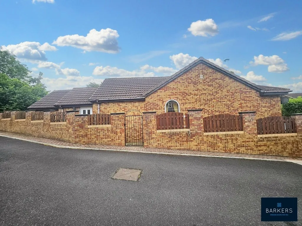 Heath Grove Soothill, Batley WF17 6RE, photo 27