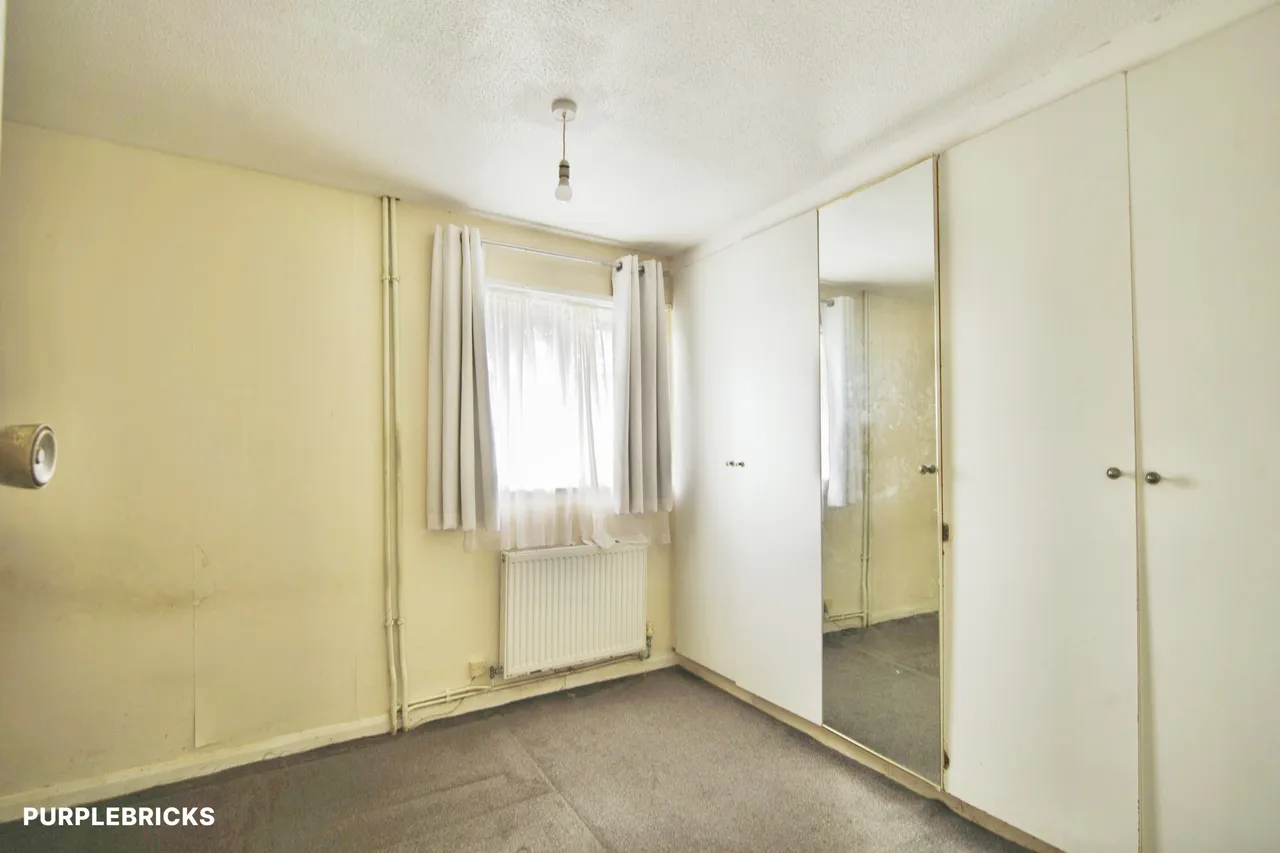 Fiennes Close, Dagenham, RM8, photo 15