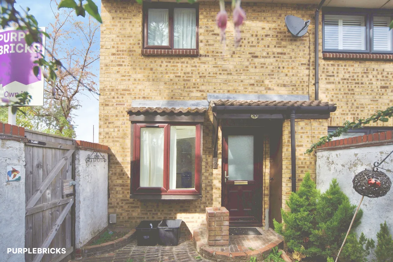 Fiennes Close, Dagenham, RM8, photo 2