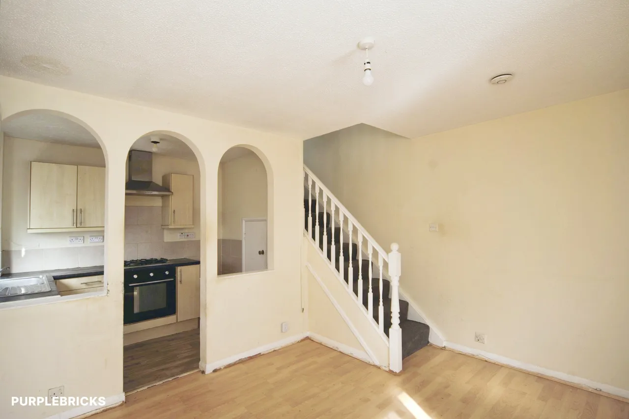 Fiennes Close, Dagenham, RM8, photo 5