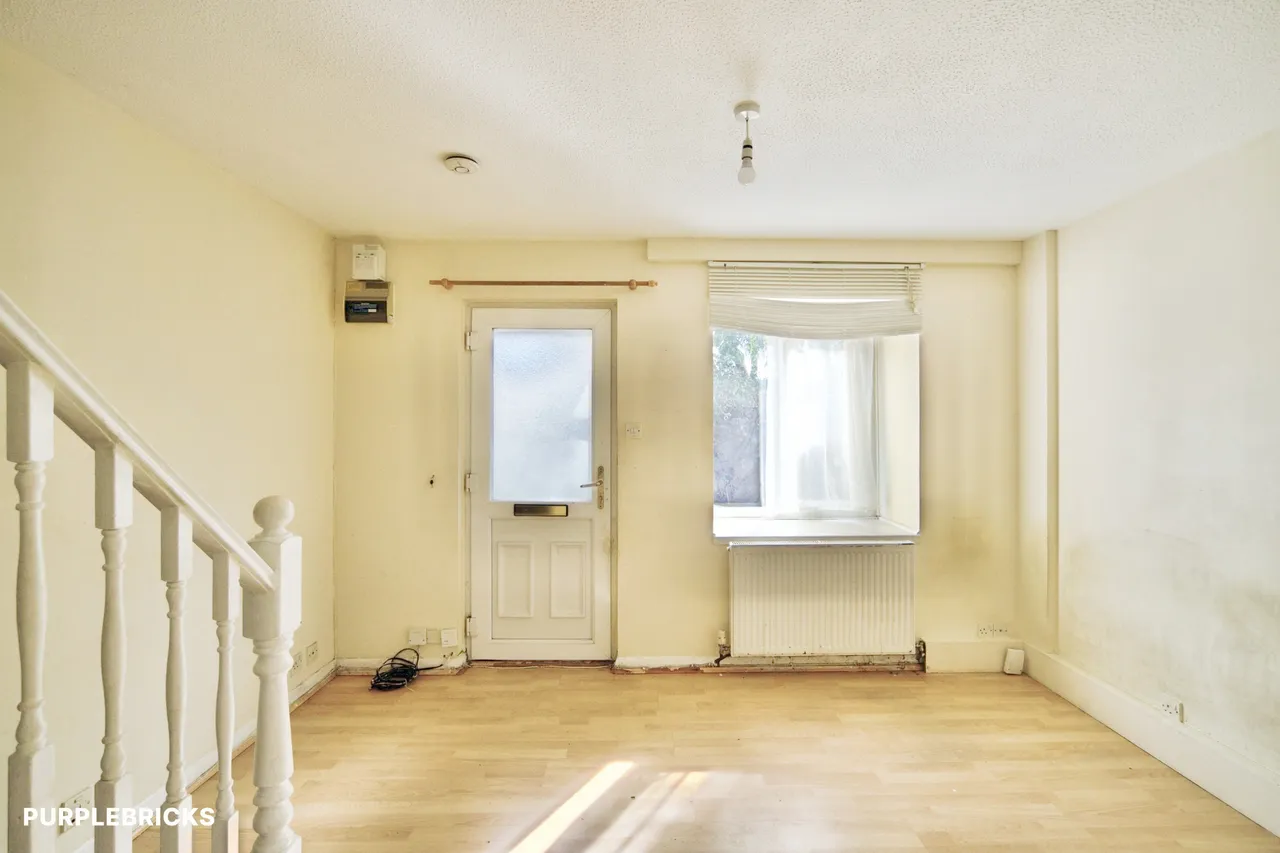Fiennes Close, Dagenham, RM8, photo 10