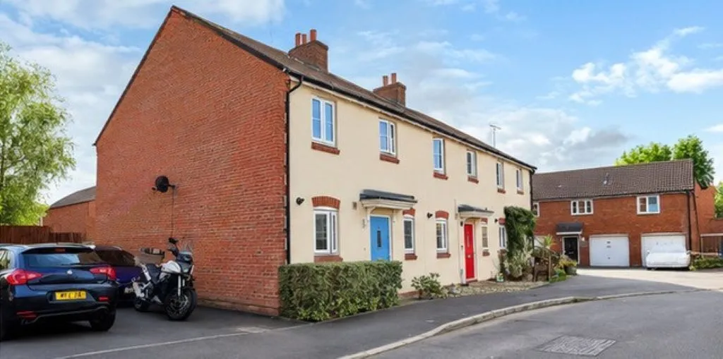 3 bed house for sale, Clover Lane, Durrington, SP4