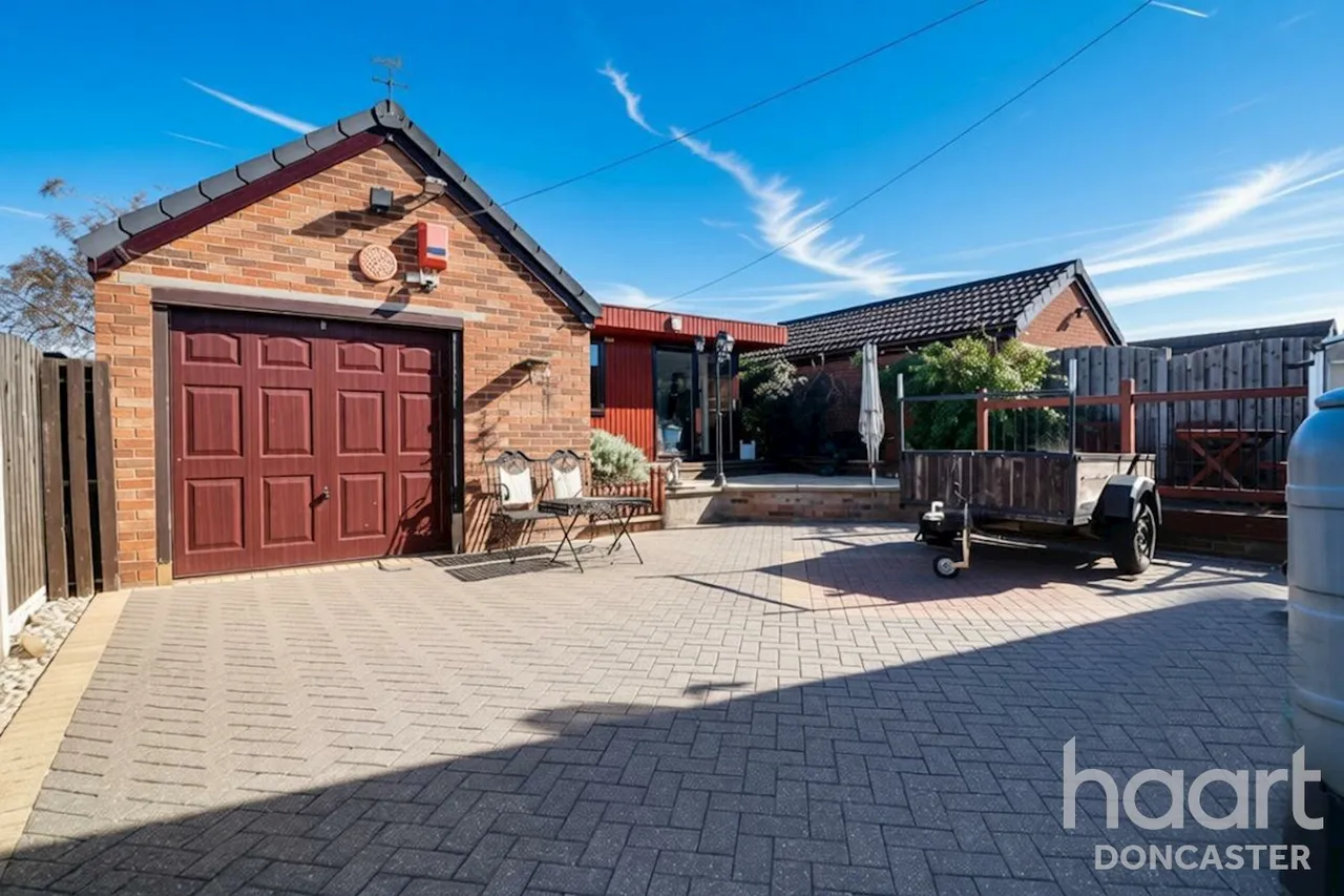 Broadwater Drive, Dunscroft, DN7, photo 4