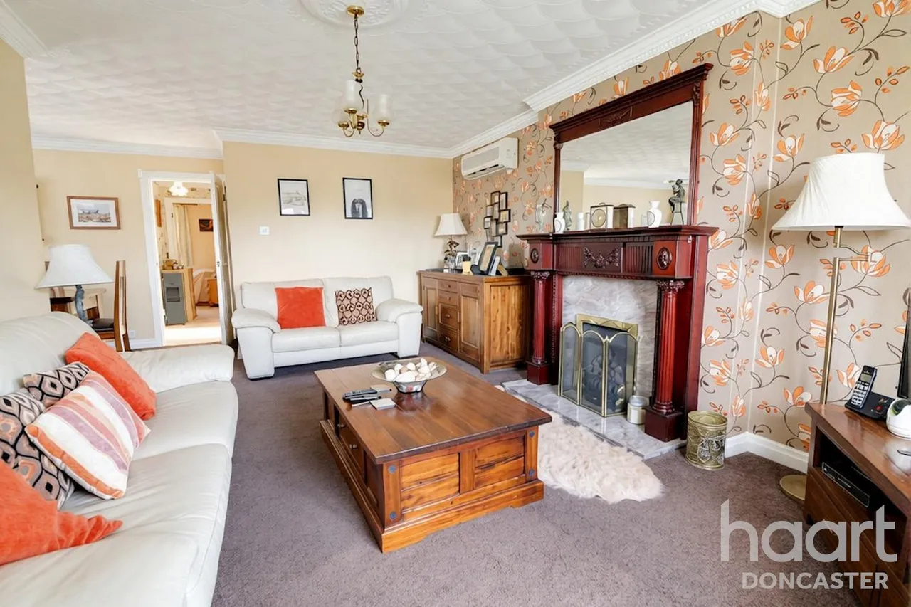 Broadwater Drive, Dunscroft, DN7, photo 5