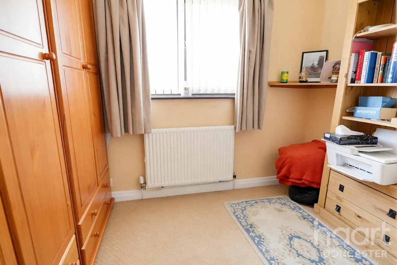 Broadwater Drive, Dunscroft, DN7, photo 14