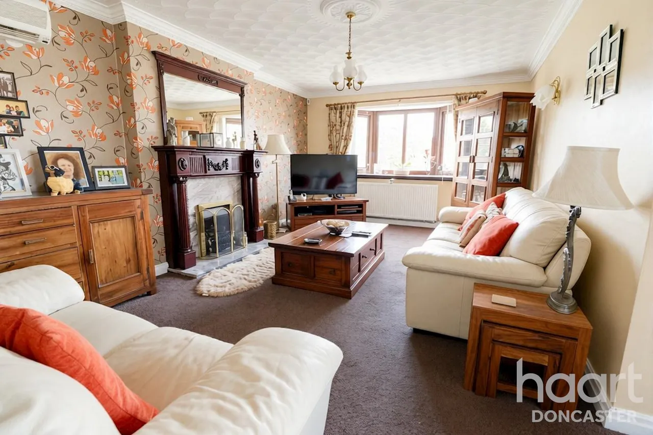 Broadwater Drive, Dunscroft, DN7, photo 2